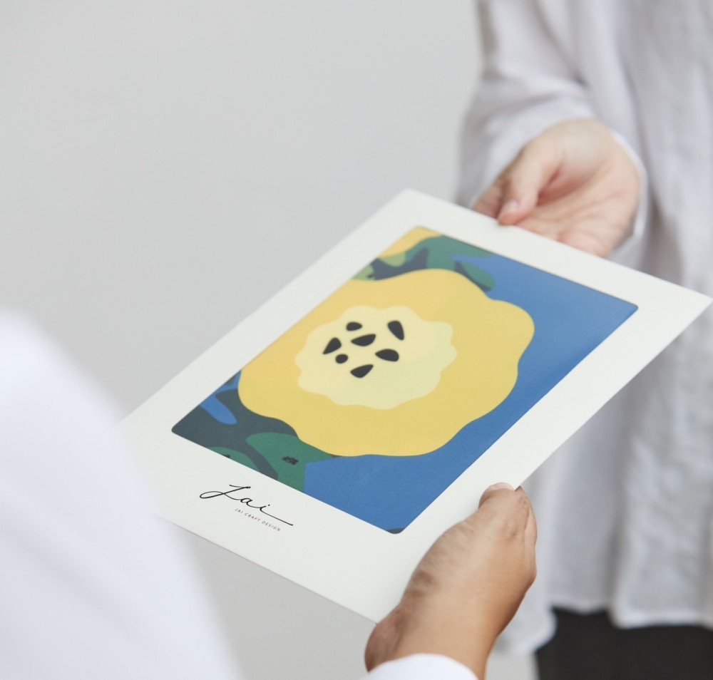 Jai Craft Design ส่งต่อแรงบันดาลใจจากรุ่นสู่รุ่นผ่านสีสันบนลายผ้า