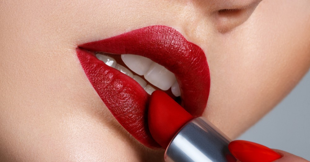 National Lipstick Day Part II : บทสรุปเหตุการณ์สำคัญทางประวัติศาสตร์ของลิปสติกในฐานะ “ครั้งแรก”