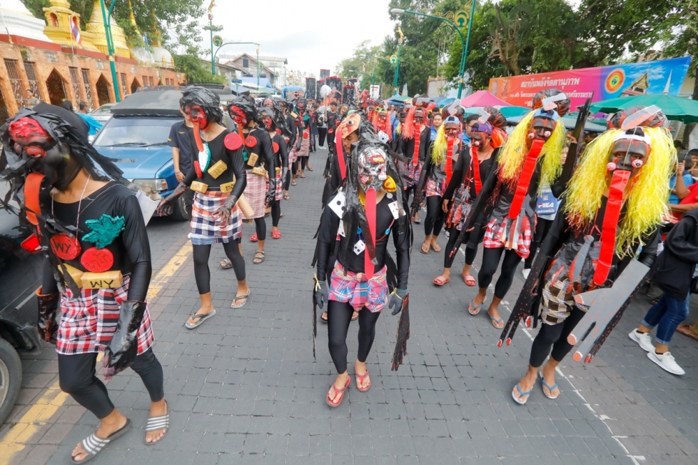 Parade Festival of 10th month in South Thailand เปรตพาเรด