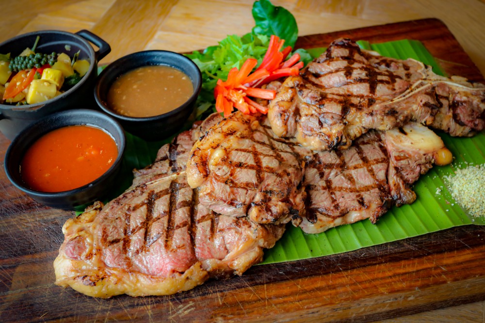 "Meat & More" themed buffet offers an array of Australia Beef & Seafood at Praya Kitchen