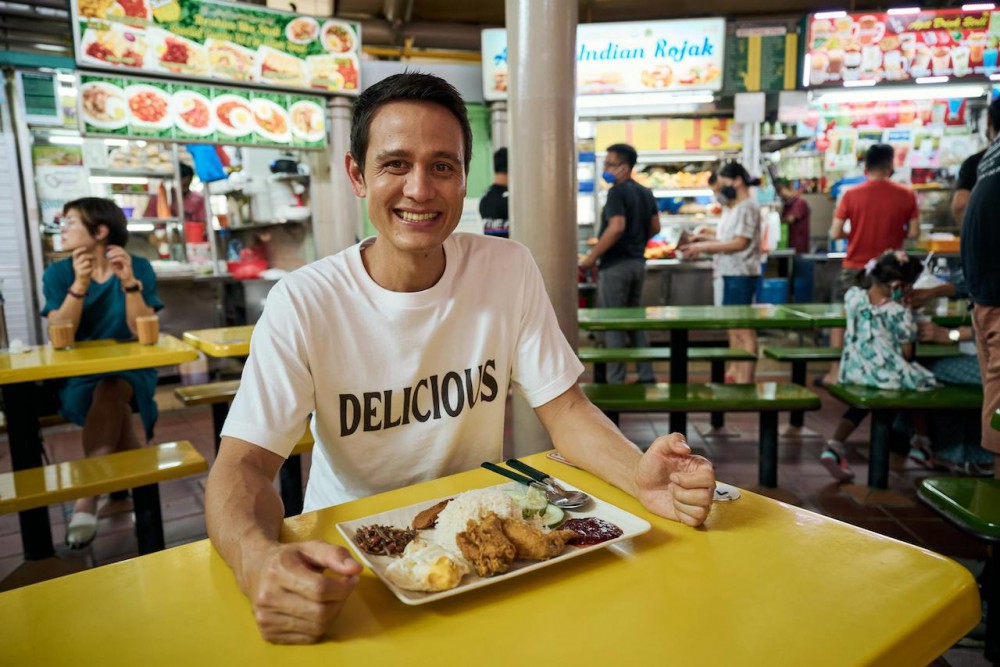ตามรอยวัฒนธรรมอาหารในสิงคโปร์ไปพร้อมกับฟู้ดวล็อกเกอร์ชื่อดัง ใน Food Affair with  Mark Wiens