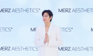 กรี๊ดสนั่น! “อีมินโฮ” กลับมาเยือนเมืองไทยหลังหายไป 7 ปี เพื่อร่วมงาน MERZ AESTHETIC EXPO: HAUS OF CONFIDENCE 