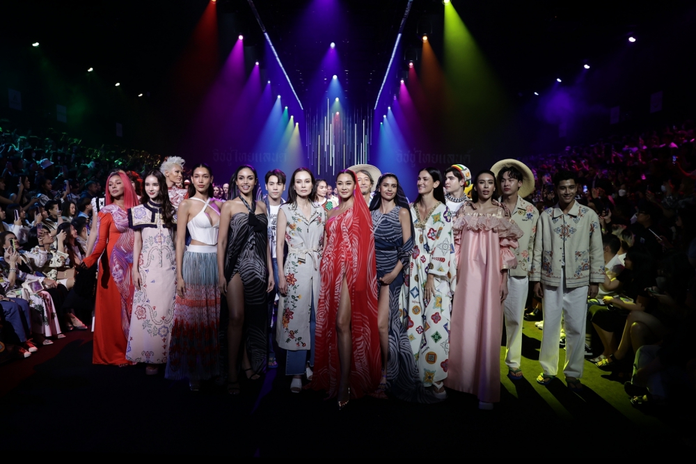 สยามพารากอน เปิดแกรนด์รันเวย์ประกาศศักดาแฟชั่นไทยใน BIFW2023