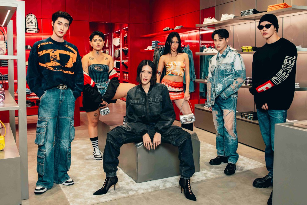 DIESEL  ชวนอัปเดตเทรนด์แฟชั่นระดับไอคอนนิกในแฟล็กชิปสโตร์ใหม่ล่าสุด ณ  ศูนย์การค้า ดิ เอ็มโพเรียม