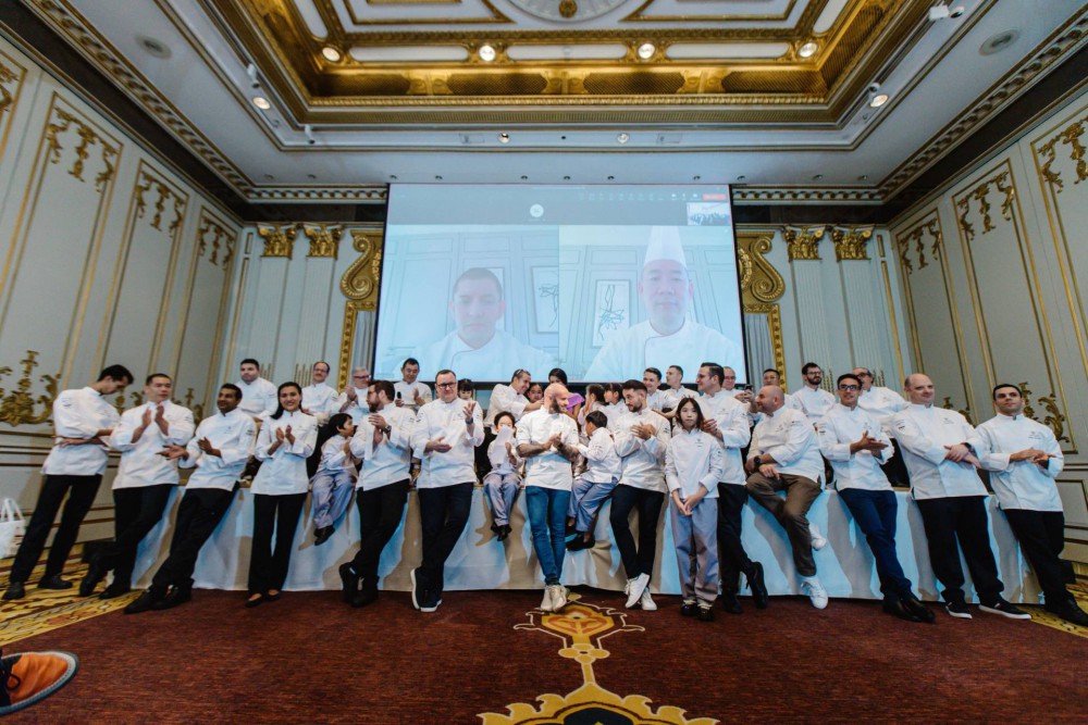 30 เชฟดังร่วมรังสรรค์ 10 คอร์สเมนูสุดหรู Bangkok Chef Charity 2024