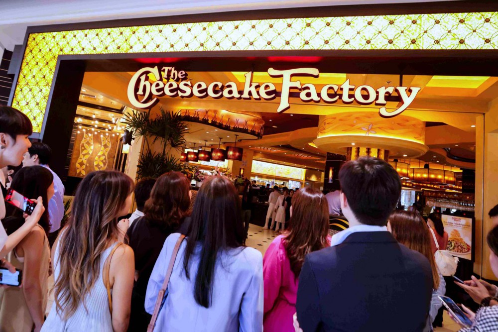 The Cheesecake Factory® ยกโมเดลเดียวกับอเมริกาบุกเปิดแฟล็กชิฟสโตร์สาขาแรกในไทย ที่เซ็นทรัลเวิลด์