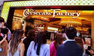 The Cheesecake Factory® ยกโมเดลเดียวกับอเมริกาบุกเปิดแฟล็กชิฟสโตร์สาขาแรกในไทย ที่เซ็นทรัลเวิลด์