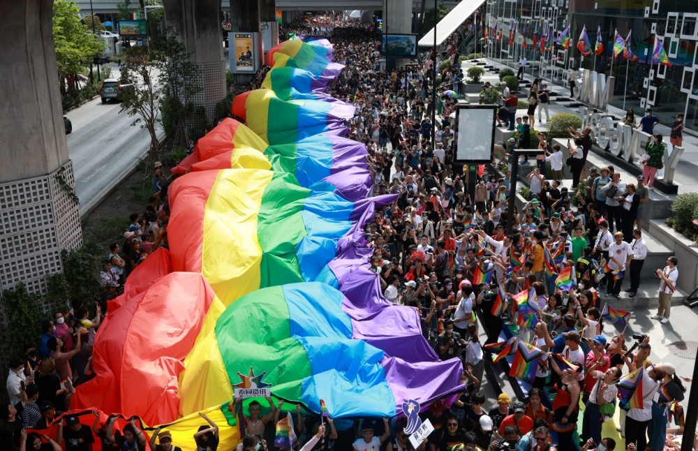 สยามพารากอน เปิดเวที Bangkok Pride Forum ฉลองเดือนแห่งไพรด์