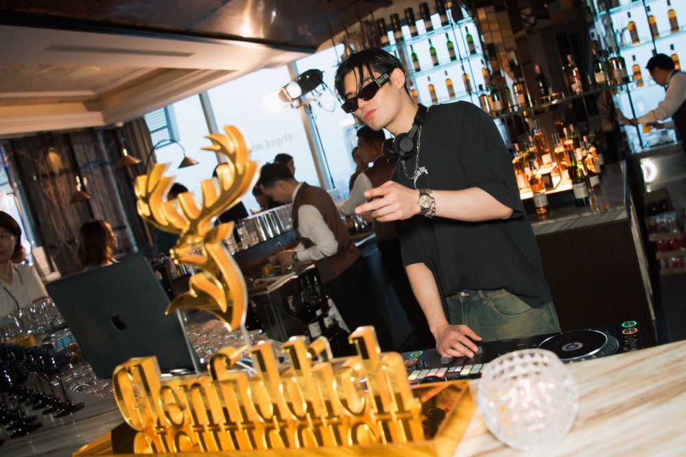 สาวกสตรีทแฟชั่นร่วมฉลอง 10 ปี Palm Angels ในงาน Glenfiddich Club Grand Celebration Series