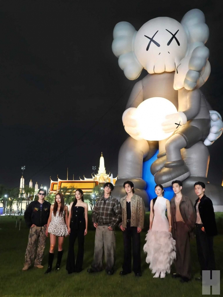 KAWS