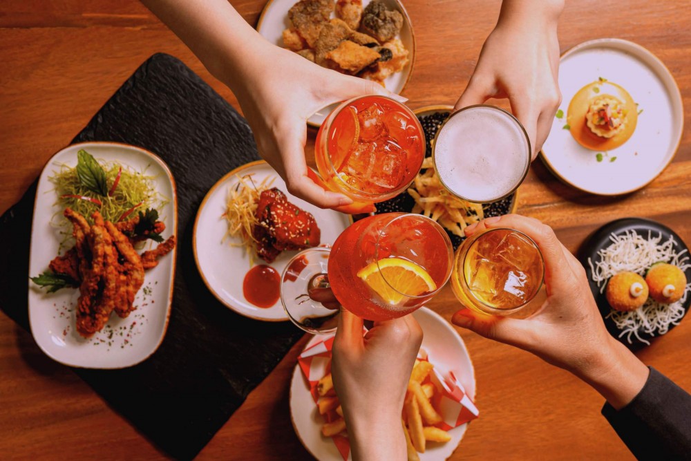 Midweek Social Club เปลี่ยนคืนวันพุธให้สุดมันส์กับแก๊งเพื่อน @เวนติซี ชั้น 24 Centara Grand เซ็นทรัลเวิลด์