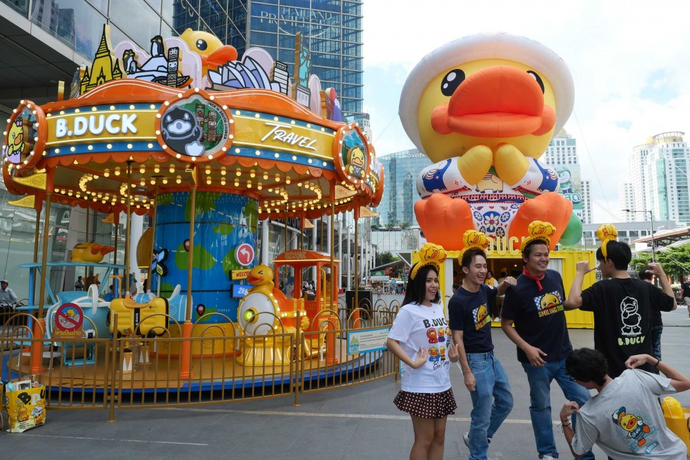สนุกย้อนวัยในคาร์นิวัลกลางแจ้งสุดคิวท์ ‘B.Duck 20th Playful World – City Funs Carnival’ 