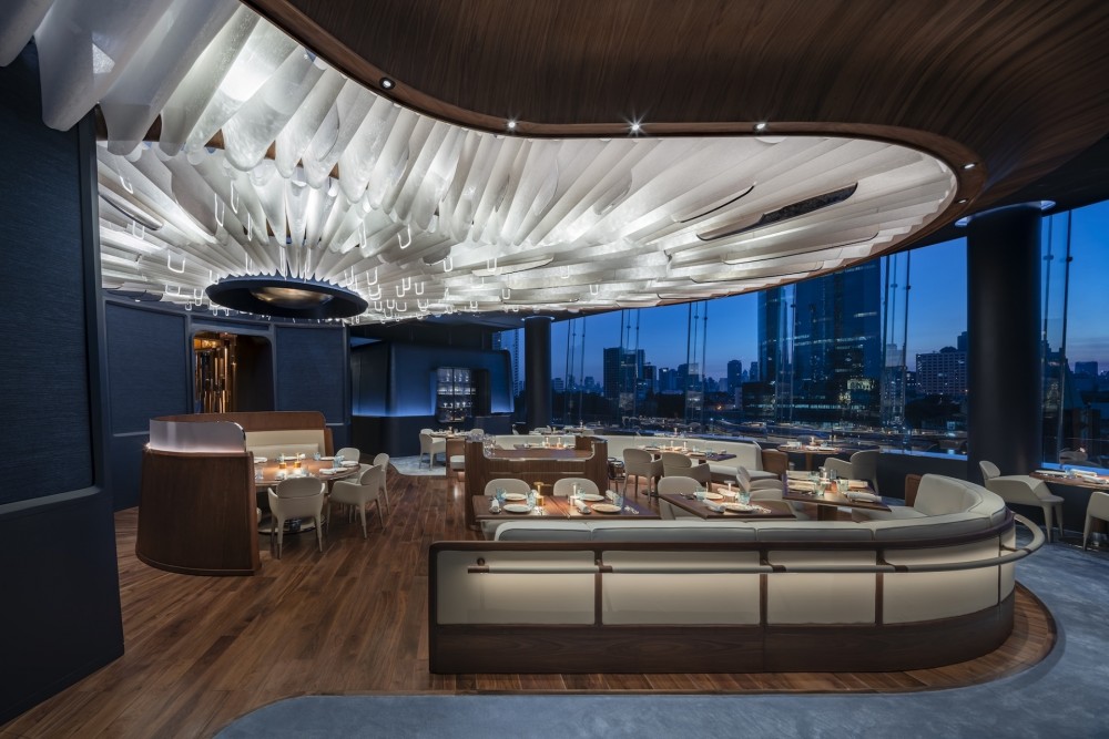 Blue by Alain Ducasse x Baan Tepa: A Michelin-Starred 4-Hands Dinner at ICONSIAM