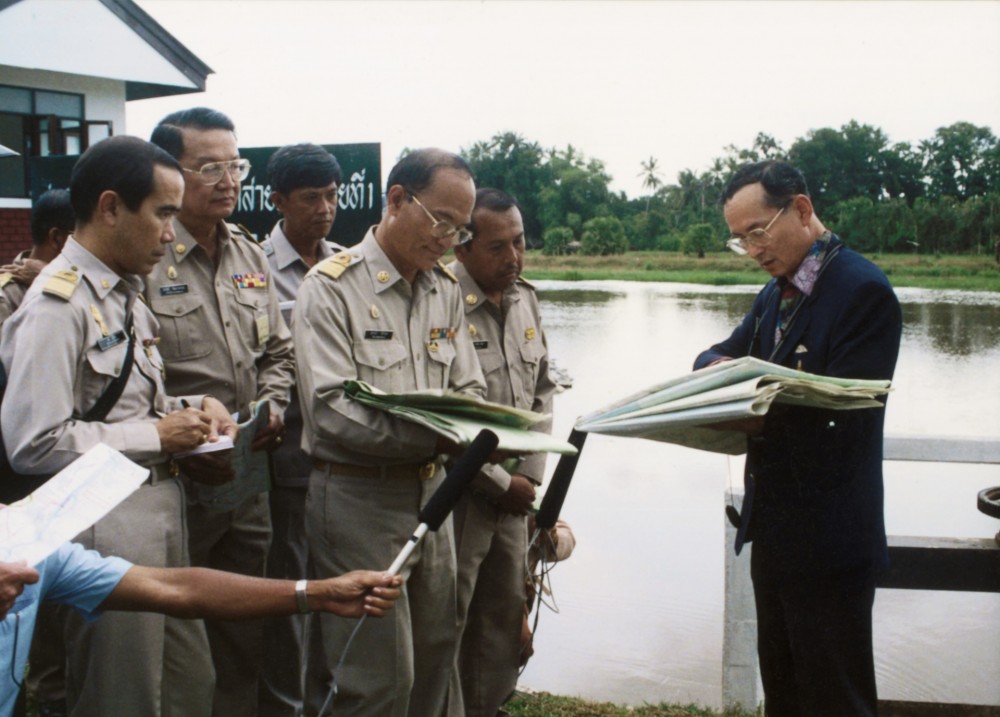 “ความพอเพียง” ทางรอดของโลกที่มาจากพระราชดำริของกษัตริย์ไทย