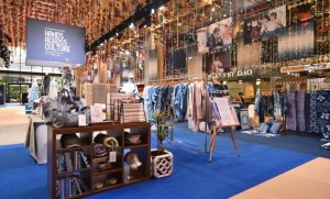 ผ้าครามไทยโกอินเตอร์! Kraam Symposium 2025 จัดเต็มเวิร์กช็อป-มาร์เก็ตที่เอ็มสเฟียร์