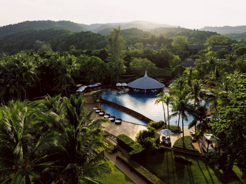 Phulay Bay Secures Top Honors: Retains MICHELIN 3 Key and Voted #1 Resort in Thailand