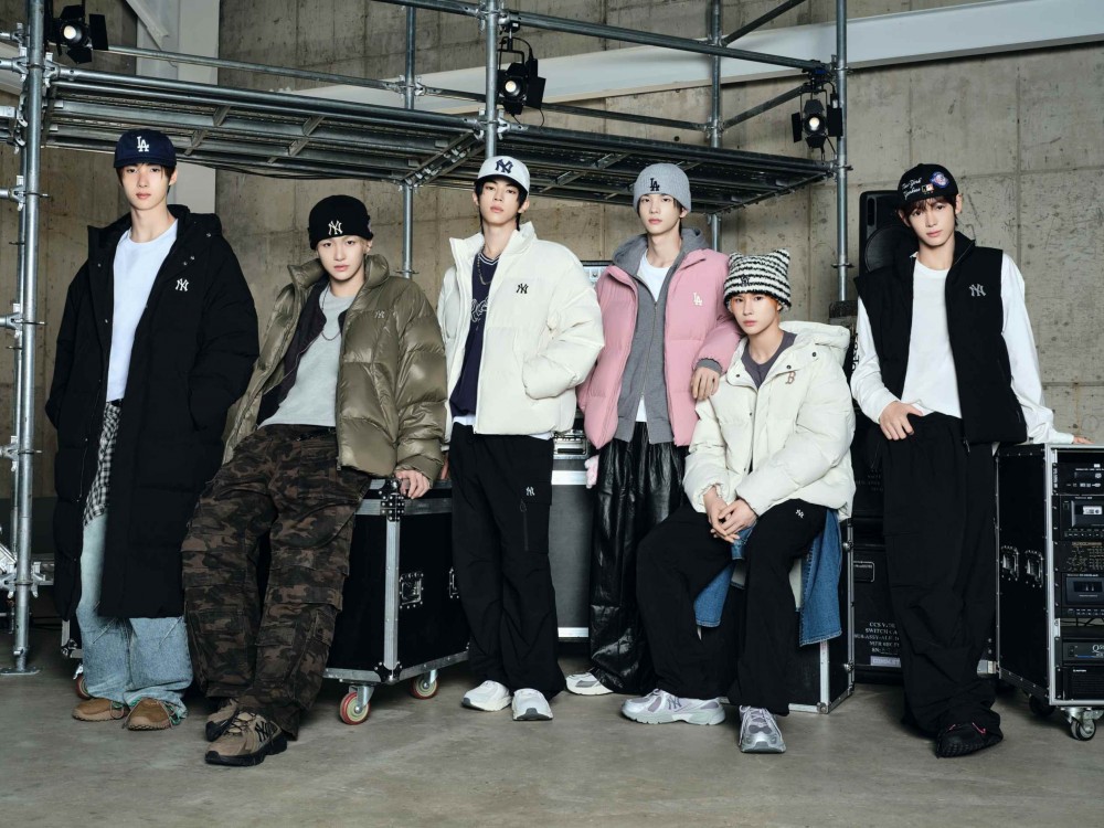 MLB Curve Down Jacket แรงบันดาลใจจาก Curve Field ของกีฬาเบสบอล