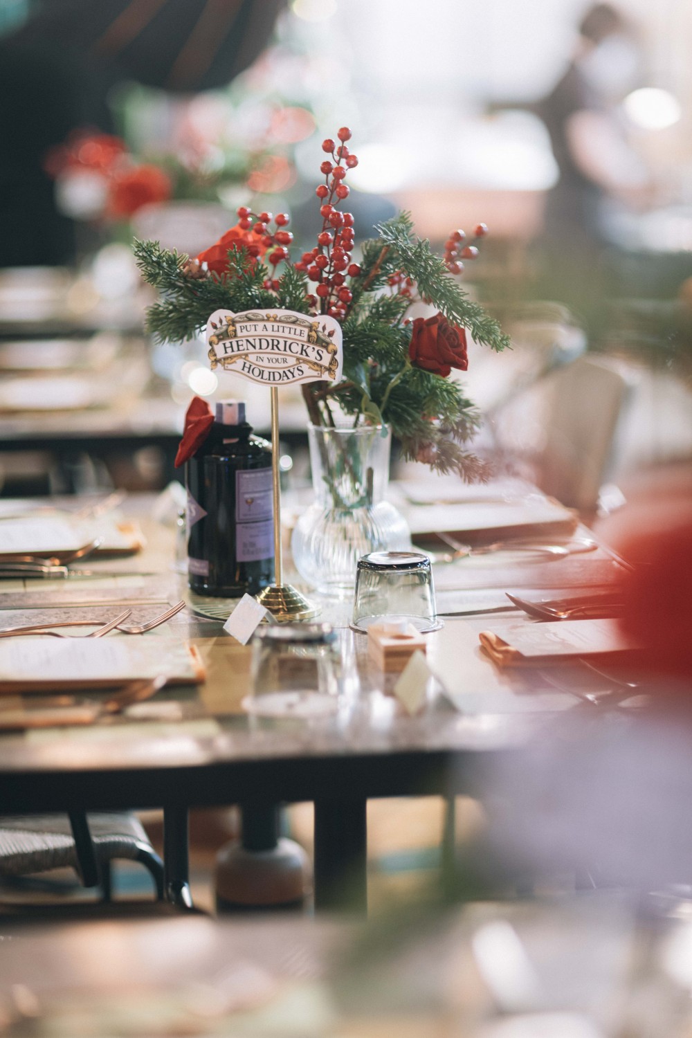 Christmas Afternoon Party คริสต์มาสยามบ่ายในโลกแฟนตาซีสไตล์ Hendrick’s