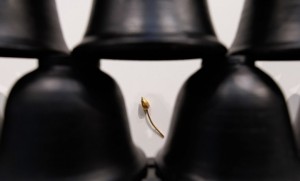 ดิบ บางกอก  ชวนเปิดทุกสัมผัส ทำความรู้จักศิลปะร่วมสมัยในนิทรรศการ “ล่อง(ไม่)หน (In)visible Presence”