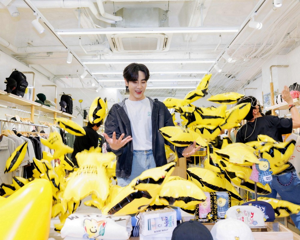 แบรนด์ K-Street ดังจากเกาหลีใต้ "Wacky Willy" บุกสยาม เปิด Flagship Store แห่งแรกในเมืองไทยแล้ว