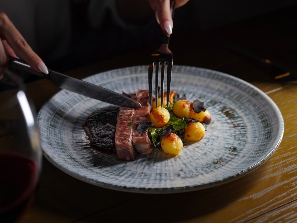 A One-Night Sicilian Wine Dinner Lands on Naka Yai Island