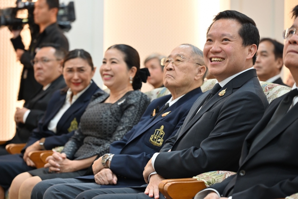 ฐาปน สิริวัฒนภักดี