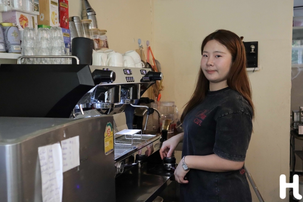 ปิยภาณั เฮ้า ฮ่ง เซ้งคาเฟ่