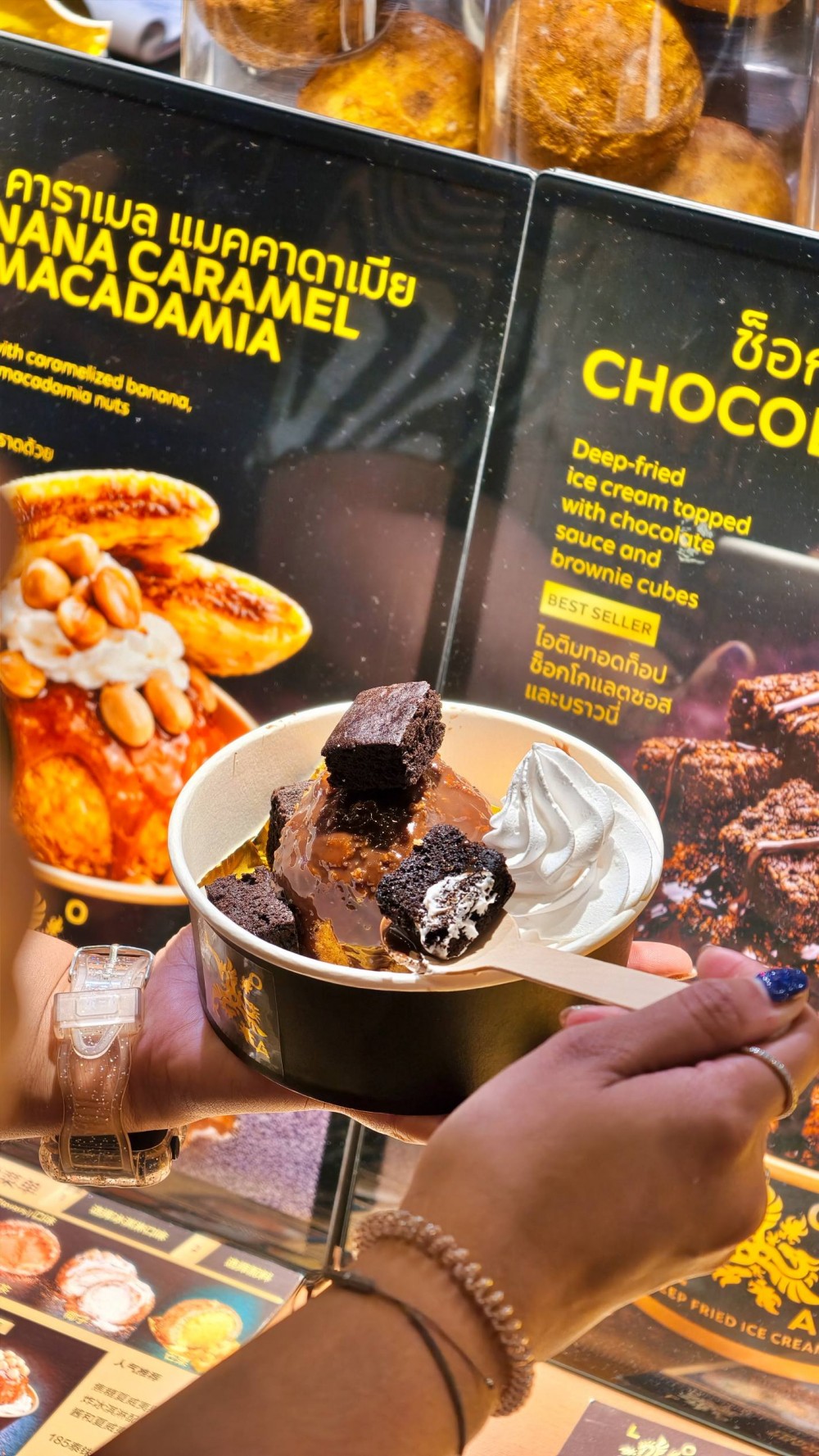 LOKA ไอศกรีมทอด กรอบนอก-เย็นฉ่ำใน ของหวานลูกผสมอารมณ์ Crafted Dessert สไตล์โมเดิร์น