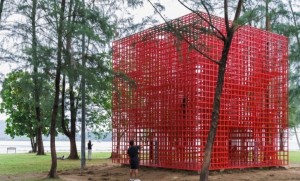 ปักหมุด 3 เส้นทางไฮไลท์ตามรอย “นิรันดร์ [กัลป์]” โค้งสุดท้าย Thailand Biennale, Phuket 2025