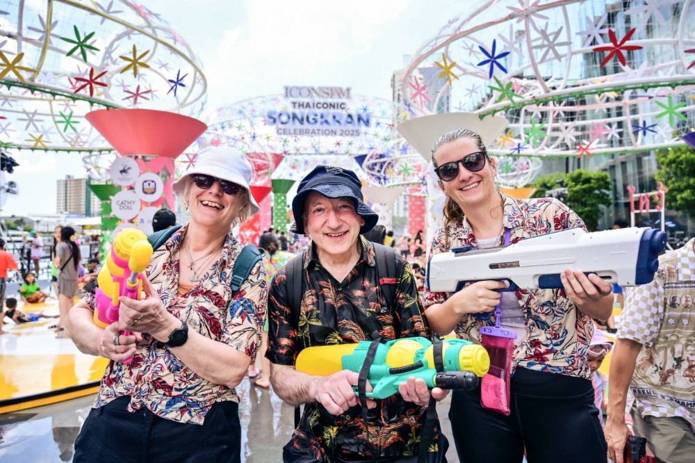 Water Festival สุดยิ่งใหญ่ สงกรานต์ไทยสู่เวทีโลก “ไอคอนสยาม” เปลี่ยนความสนุกให้เป็น Global Experience