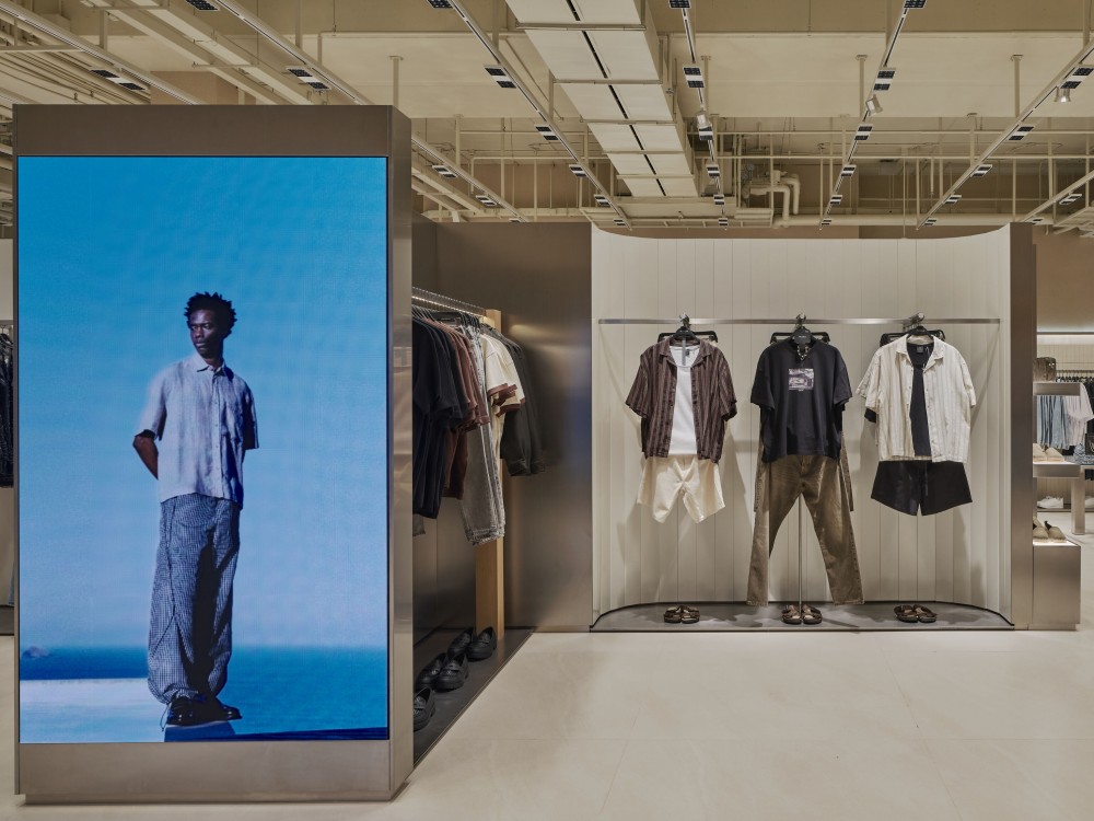 PULL&BEAR ปักหมุดสโตร์สาขาใหม่ล่าสุดในประเทศไทย ณ เมกาบางนา