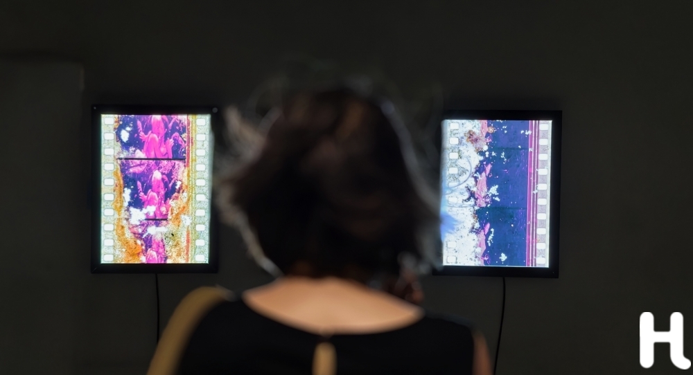 ละลาย Art Exhibition 