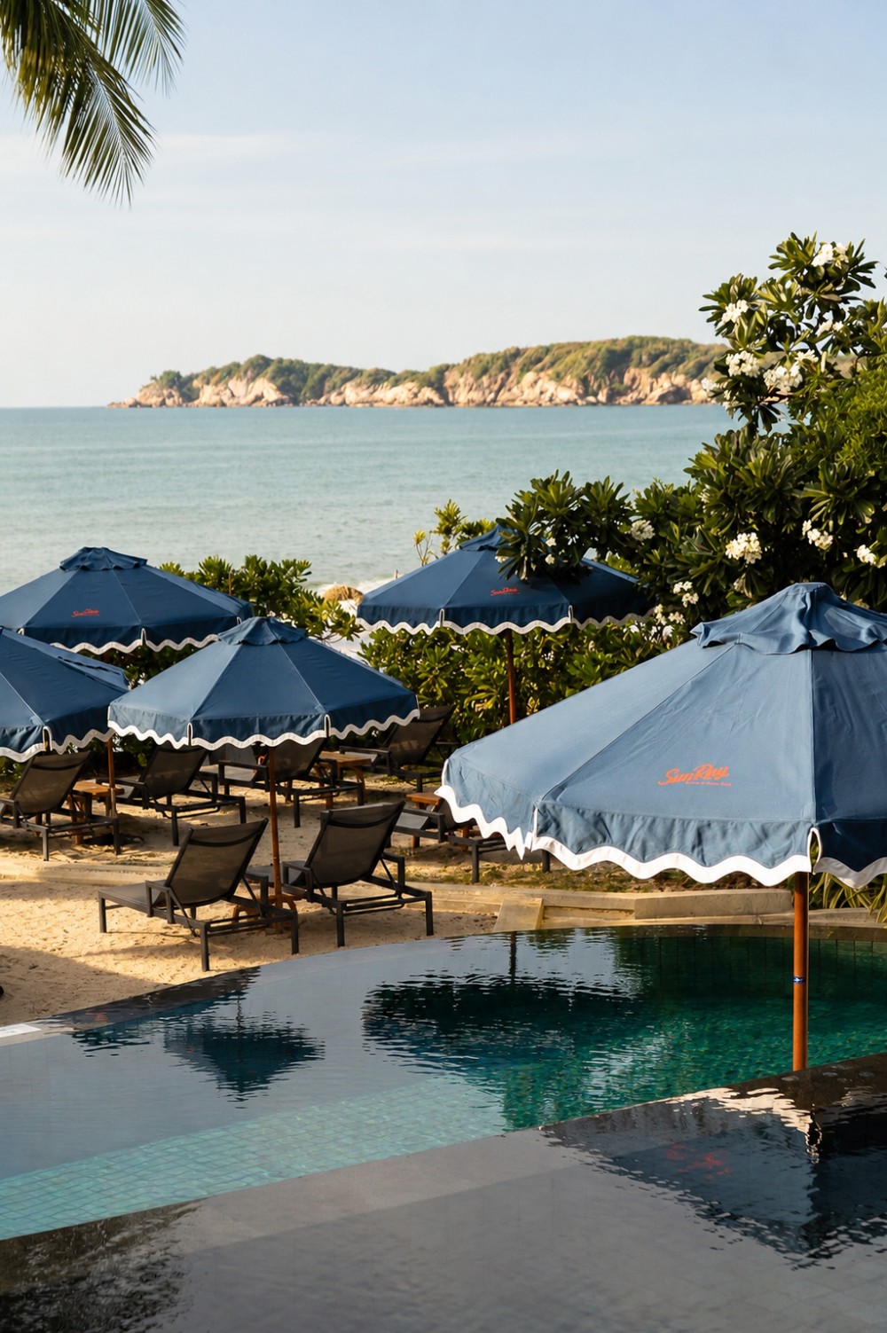 SunRay Social & Swim Club เดย์คลับใหม่บนเกาะสมุย ชวนใช้เวลาตามจังหวะแสงอาทิตย์