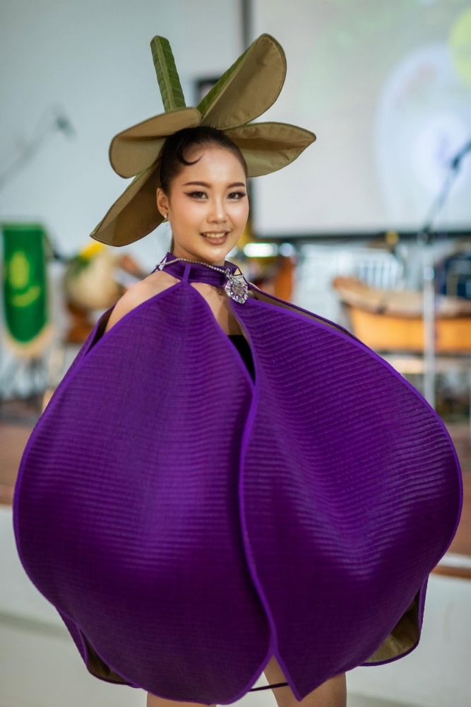 KorKOK เสื่อกก เมืองจันทน์