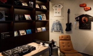 C P S เปลี่ยนร้านให้เป็น Creative Space ที่แฟชั่น ดนตรี และศิลปะมาเจอกัน